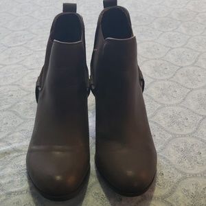 Carlos ankle boots